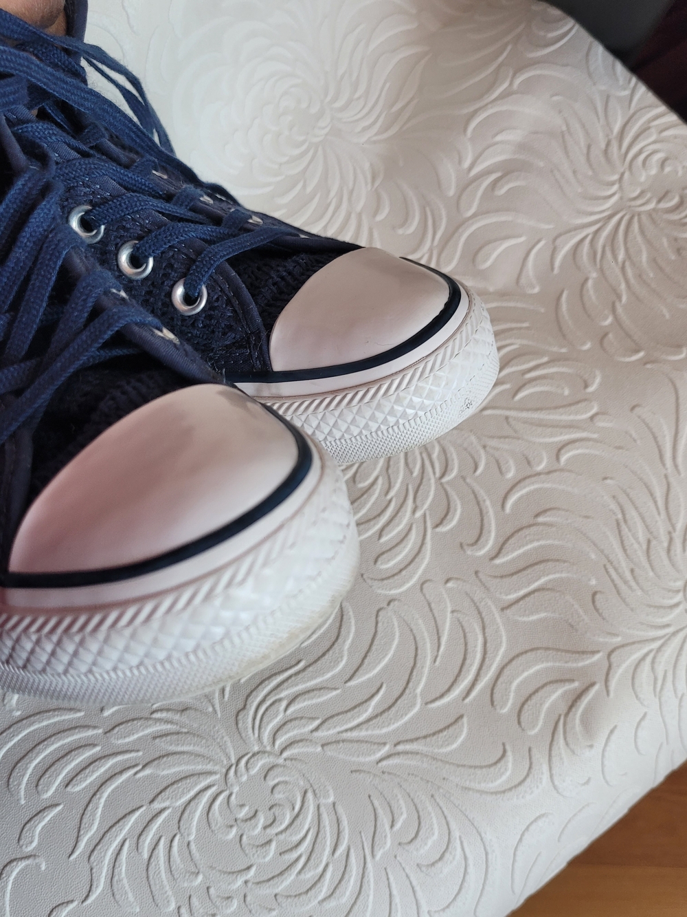 Converse High Top Crochet Hidden Wedge Sneakers - Navy Blue and White Size 8M - Picture 4 of 10